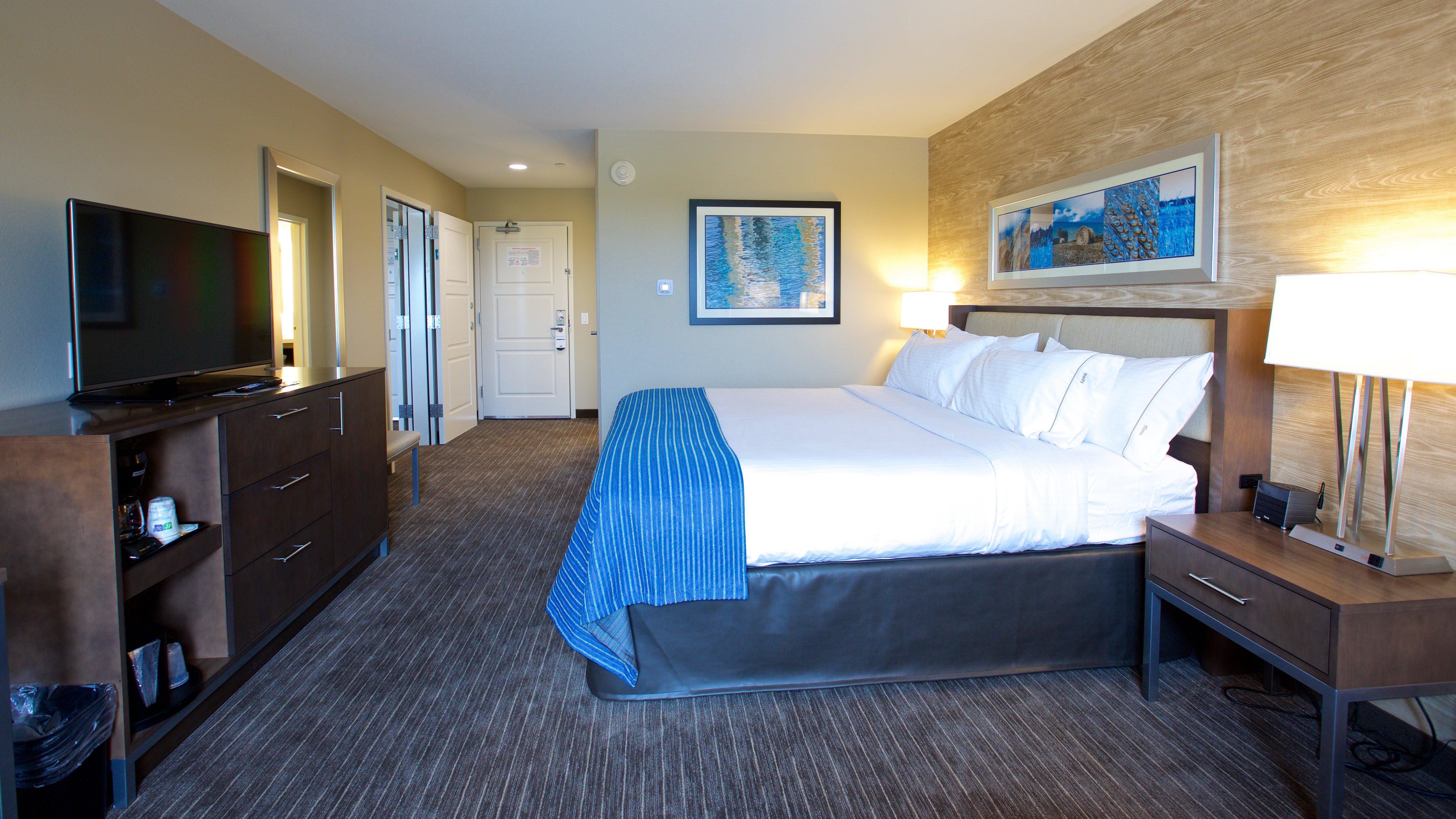 Express Sw I94 Medical Center, An Ihg Fargo