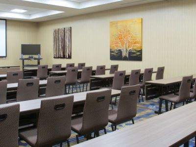 Hotel Express Sw I94 Medical Center, An Ihg