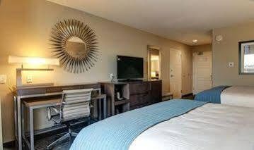 Hotel Express Sw I94 Medical Center, An Ihg 3*
